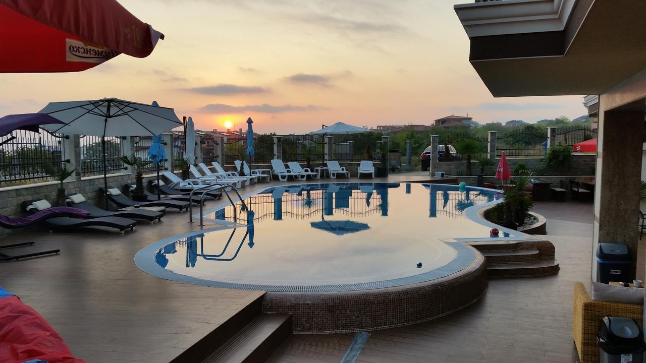 Taai Hotel Sozopol Exterior foto